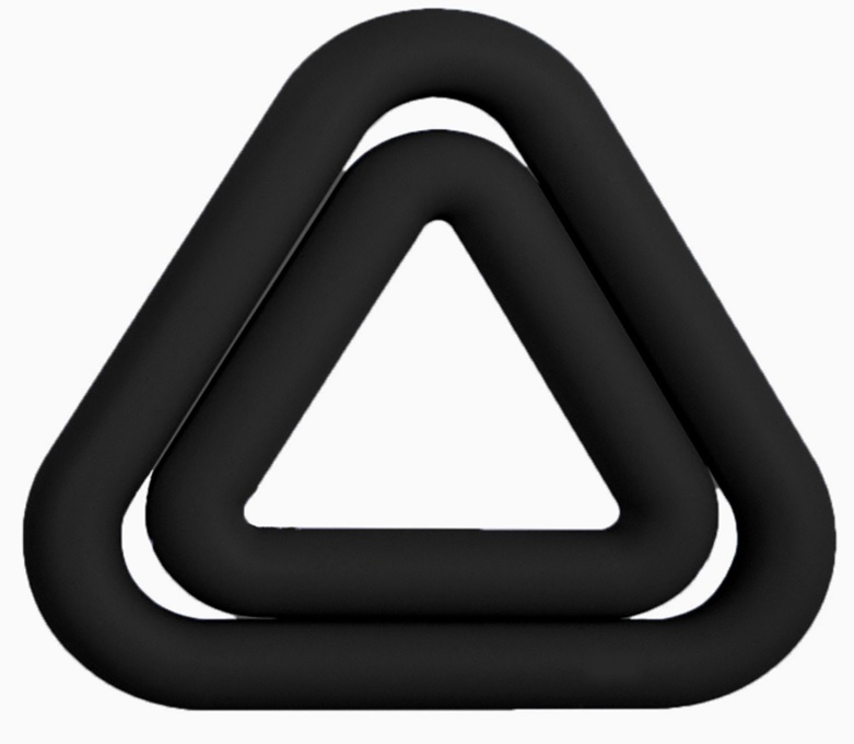Black triangular weight | 7 lb — בתמונה שתי מידות מהסדרה · הפריט נמכר כיחידה, לא כזוג
